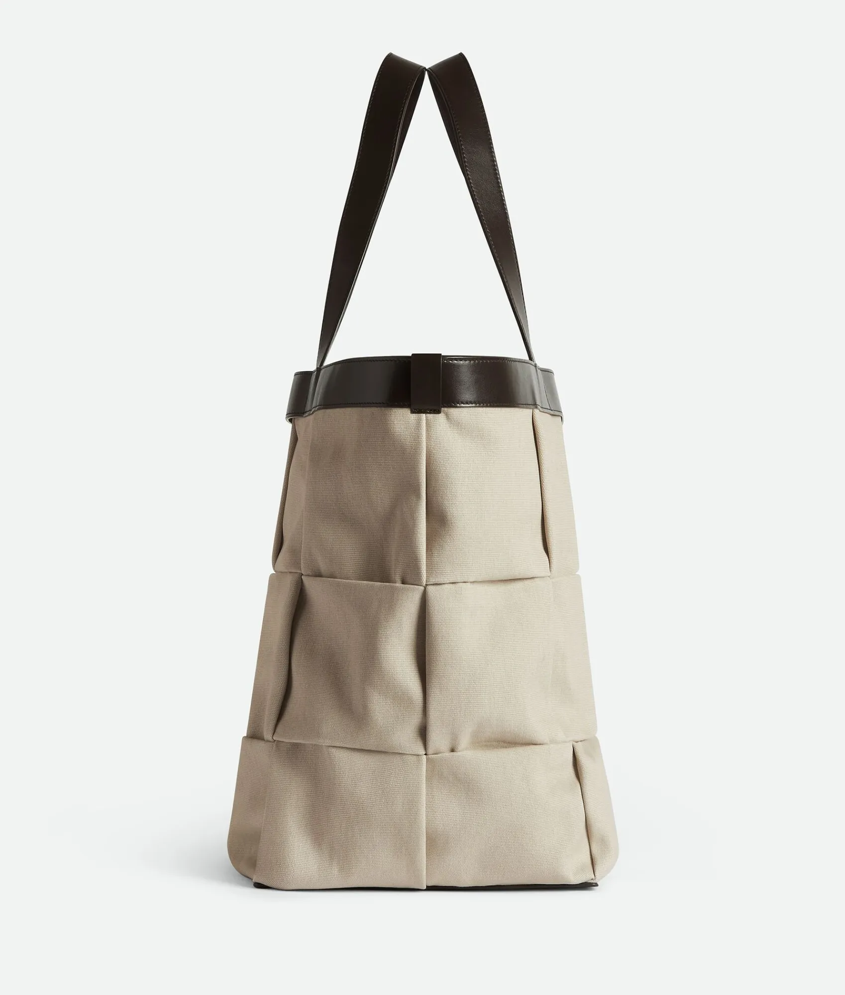 arco_tote_3.webp Bottega Veneta Arco Tote> Shopper