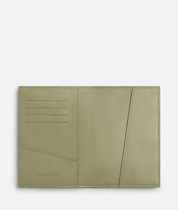 Bottega Veneta Cassette Passport Case>Women Pouches And Travel Accessories | Pouches And Travel Accessories