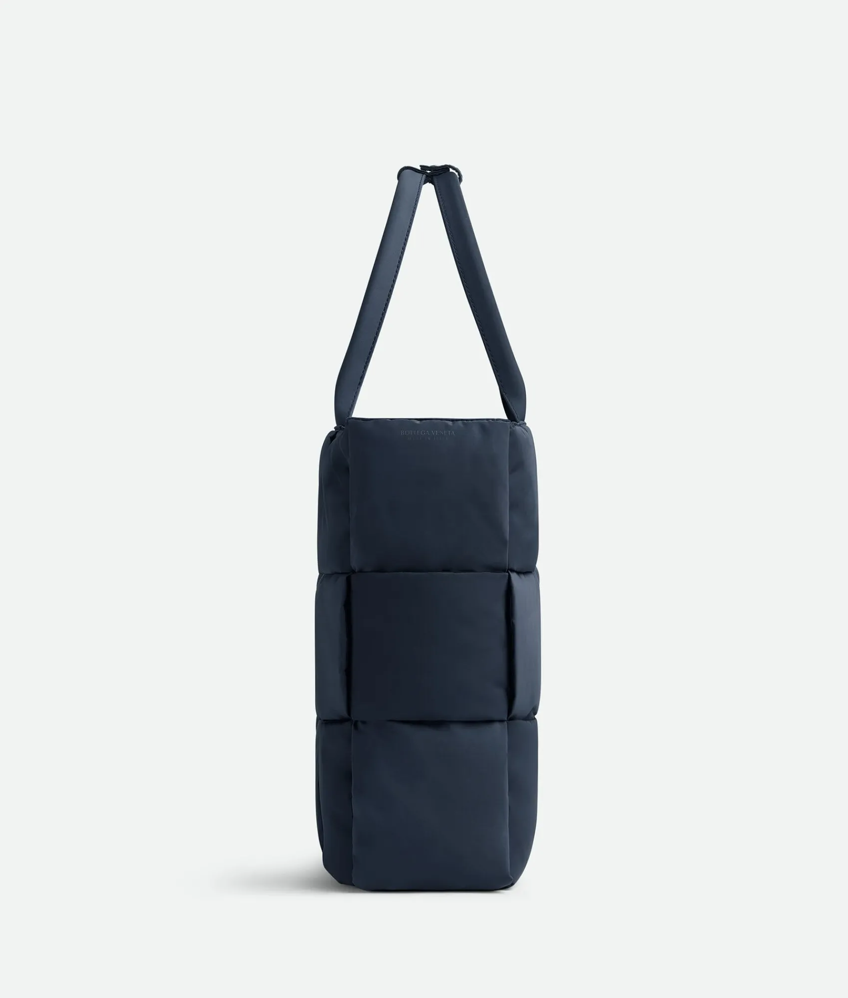 large_arco_padded_tote_ba_3-1.webp Bottega Veneta Large Arco Padded Tote Bag> Shopper