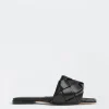 Bottega Veneta Lido Flat Sandal>Women Sandals