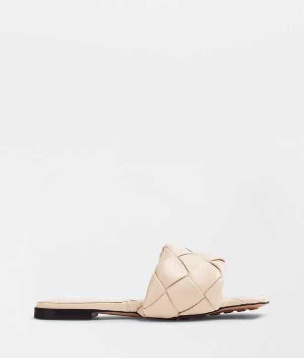 Bottega Veneta Lido Flat Sandal>Women Sandals