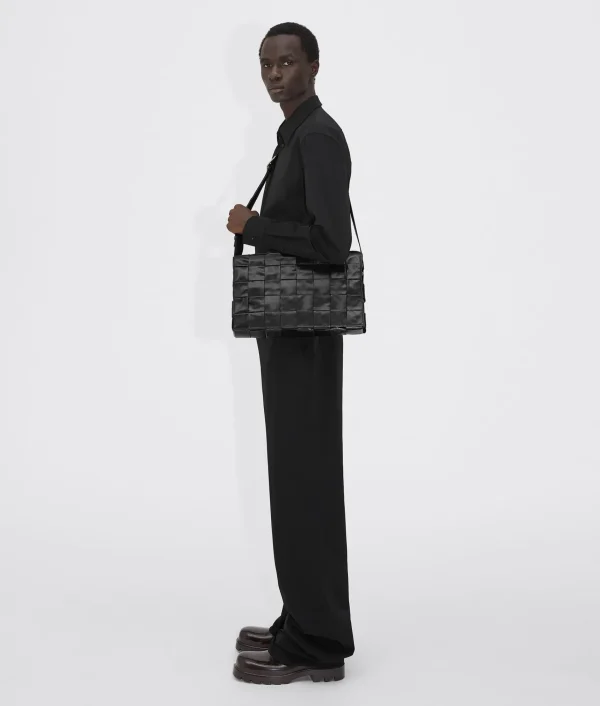 Bottega Veneta Maxi Cassette> Crossbody