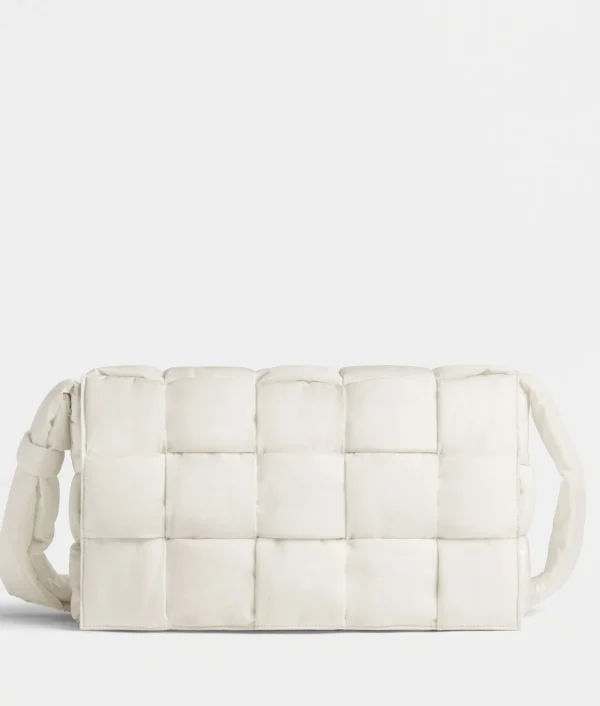 Bottega Veneta Maxi Padded Tech Cassette> Crossbody