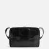 Bottega Veneta Medium Arco Camera Bag> Crossbody
