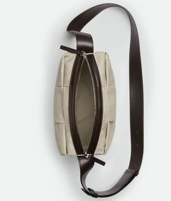 Bottega Veneta Medium Arco Camera Bag> Crossbody