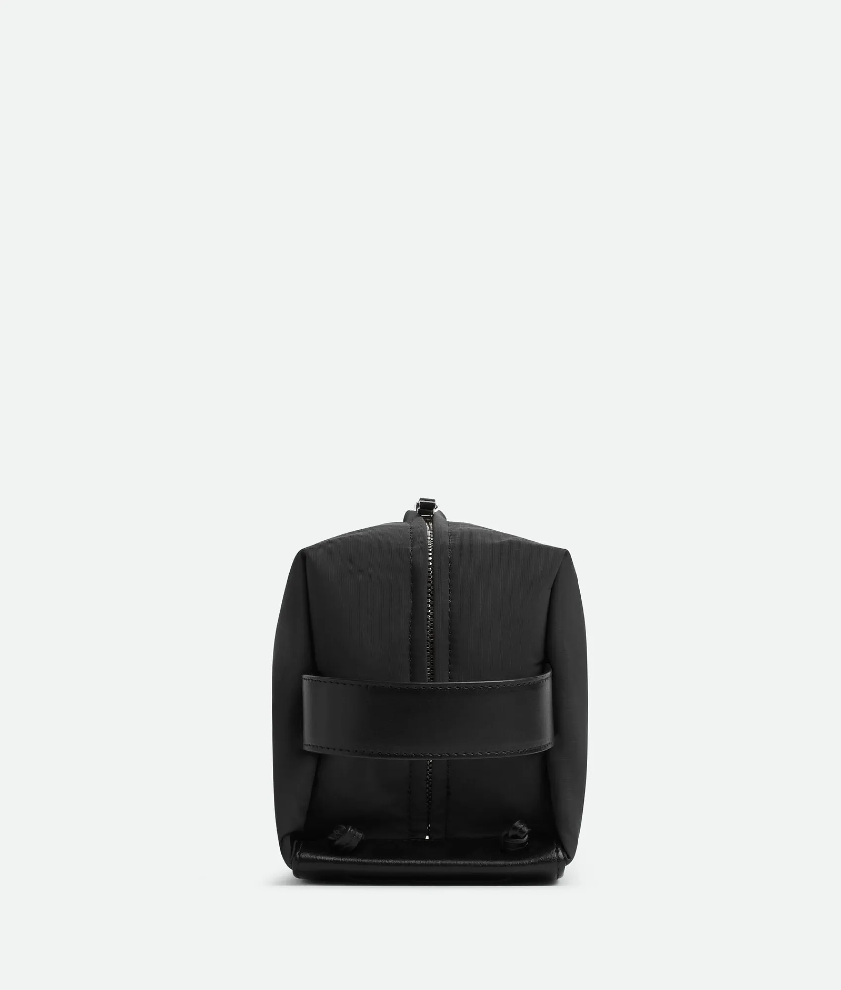 tokyo_medium_washbag_2-1.webp Bottega Veneta Tokyo Medium Washbag>Women Pouches And Travel Accessories | Pouches And Travel Accessories