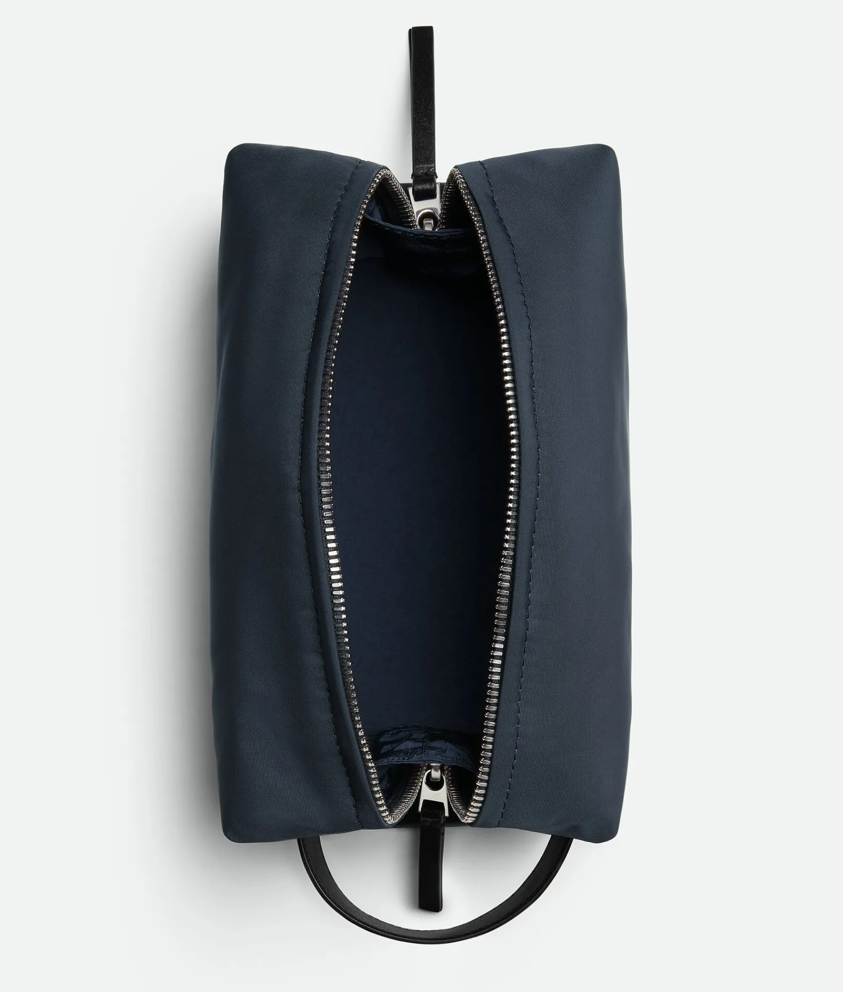 tokyo_small_washbag_1.webp Bottega Veneta Tokyo Small Washbag>Women Pouches And Travel Accessories | Pouches And Travel Accessories